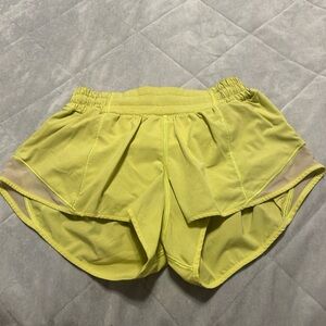 Lululemon Athletica Hotty Hot 2” inseam Shorts